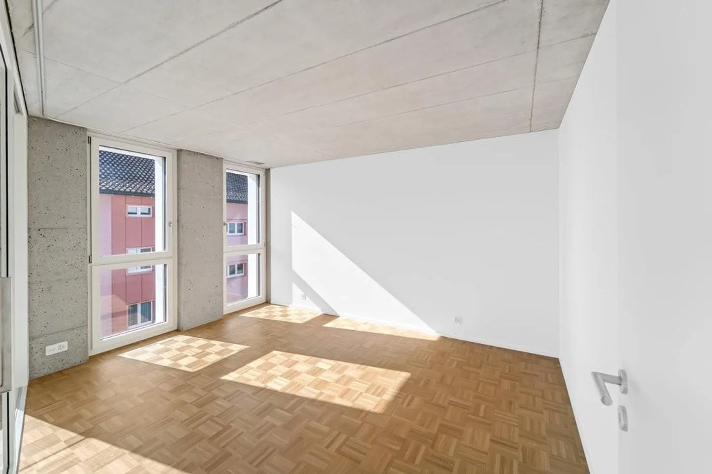 Top modern living - 3.5 room apartment in the center - Photo 7 of 12