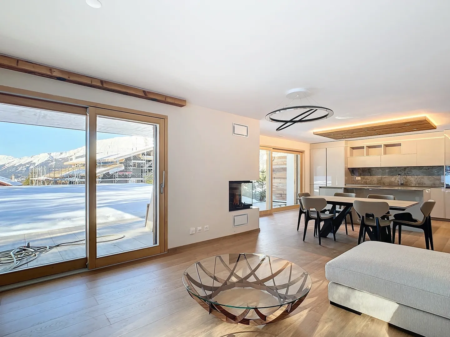 Modern Chalet with Private Spa - Photo 5 of 13