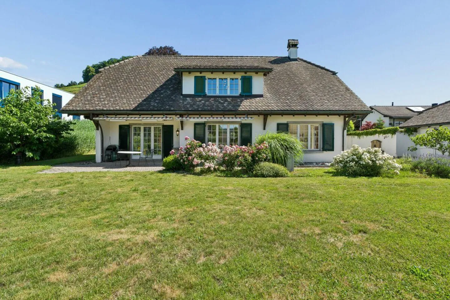 Charmantes Einfamilienhaus in Rheinnähe - mit grossem Garten und We... - Foto 1 di 29