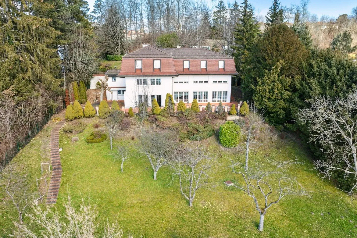 Grande maison familiale avec vue sur le lac - Photo 8 sur 9