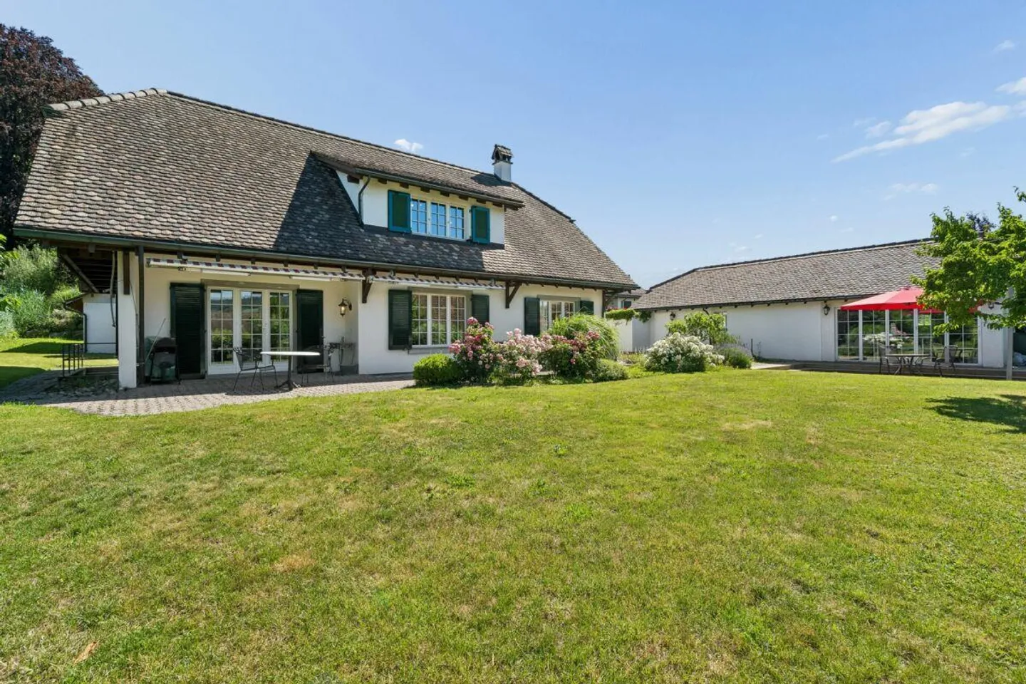 Charmantes Einfamilienhaus in Rheinnähe - mit grossem Garten und We... - Foto 2 di 29