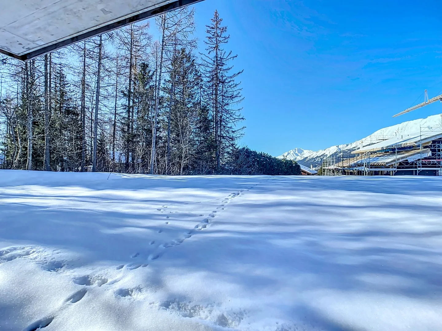 Modern Chalet with Private Spa - Photo 6 of 13