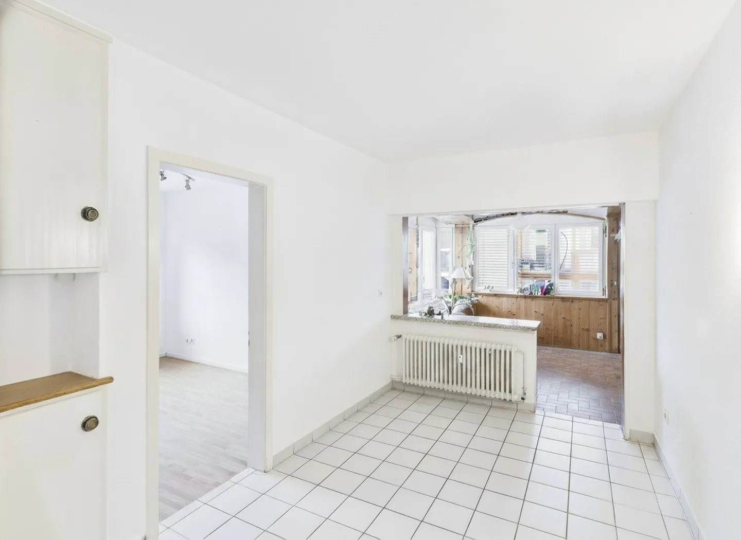 Bezahlbare Familienwohnung mit Potenzial - Foto 2 von 6