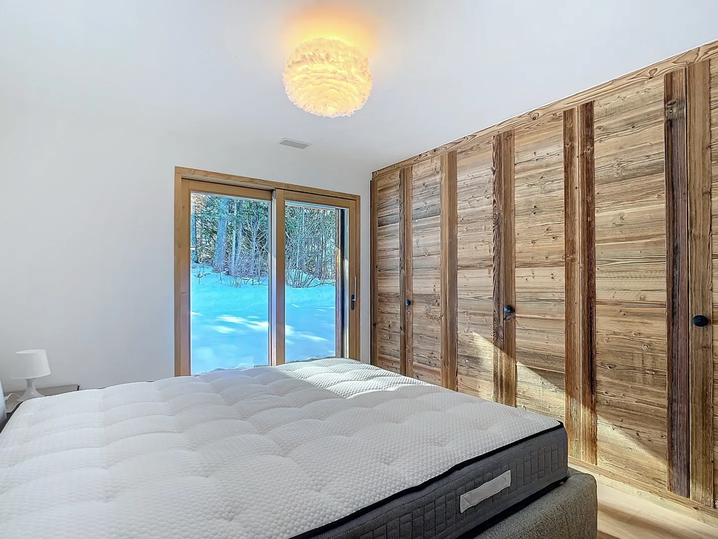 Modern Chalet with Private Spa - Photo 9 of 13