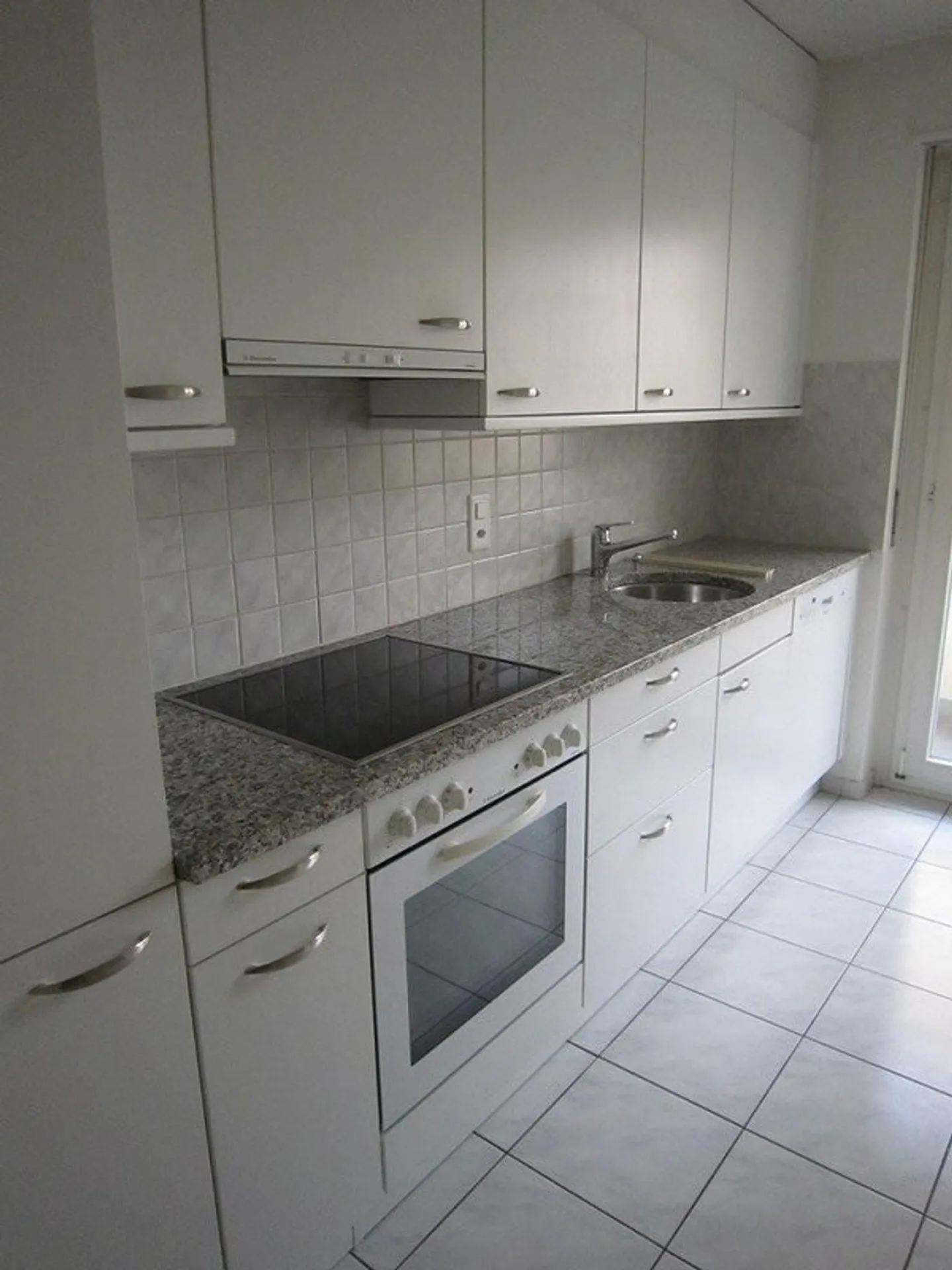 Appartement idyllique et familial en ville avec charme - Photo 2 sur 6