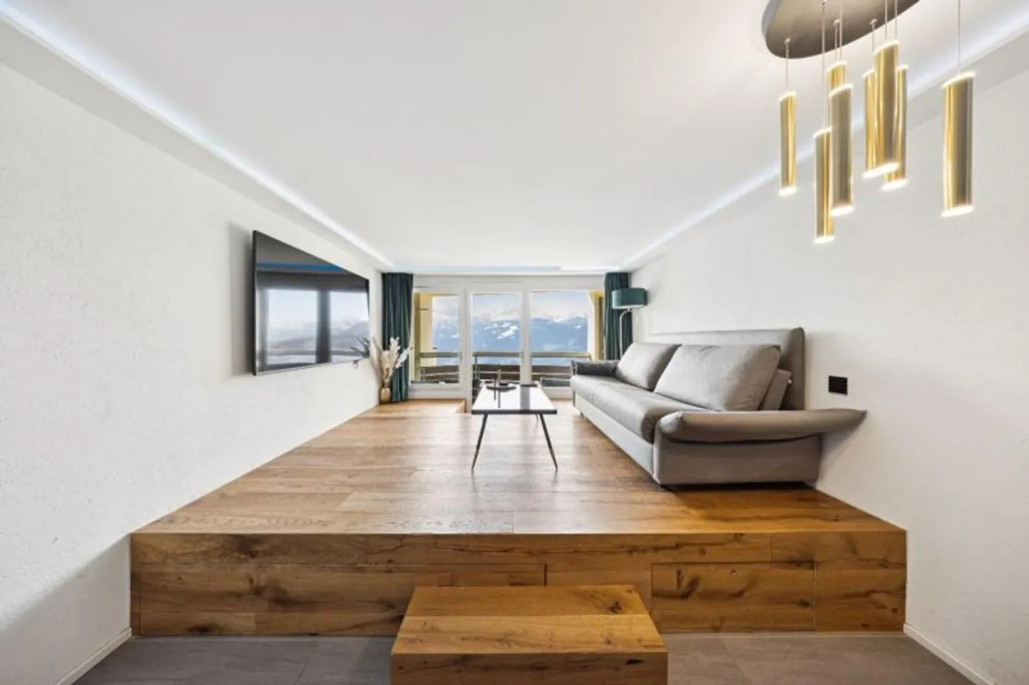 Charming 3.5-room apartment with kitchen and bathroom, bright - Photo 1 of 13