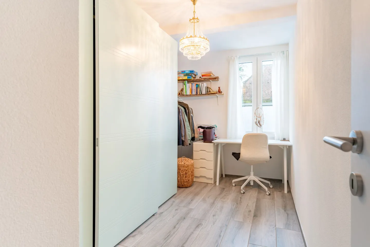 EG-Wohnung mit 14 m² Balkon und 90 m² Garten - Photo 4 of 9