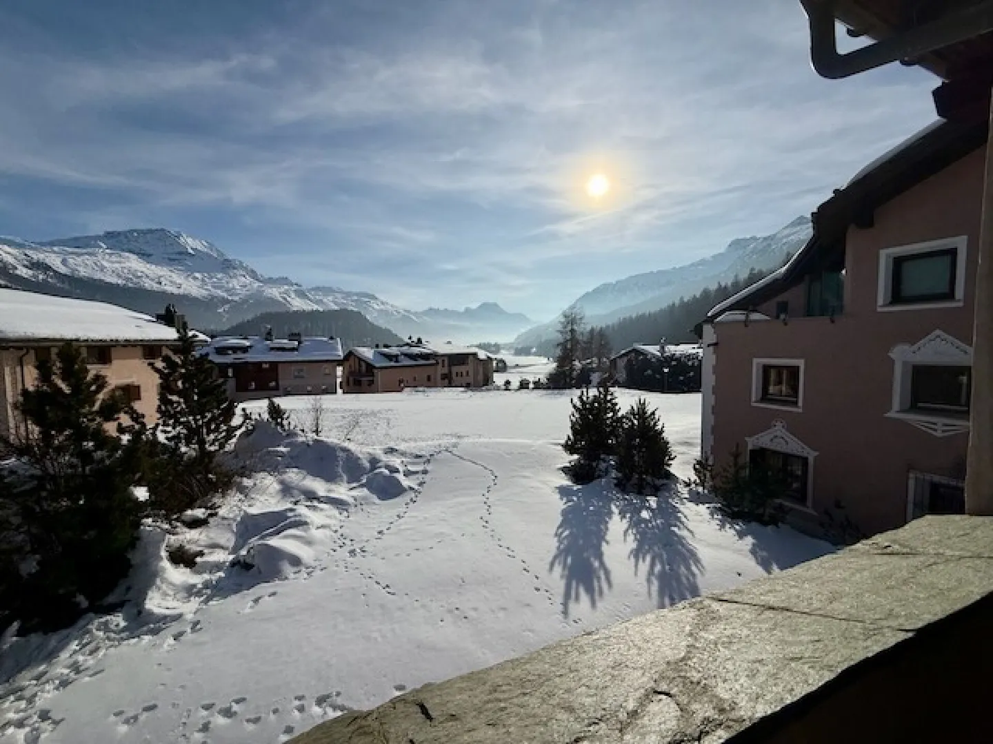 Delightful pied-à-terre mit atemberaubendem Blick - Foto 3 von 11