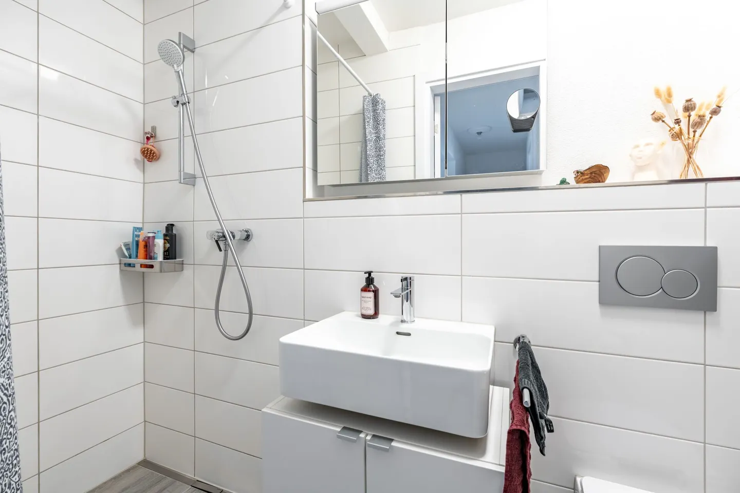 EG-Wohnung mit 14 m² Balkon und 90 m² Garten - Photo 6 of 9