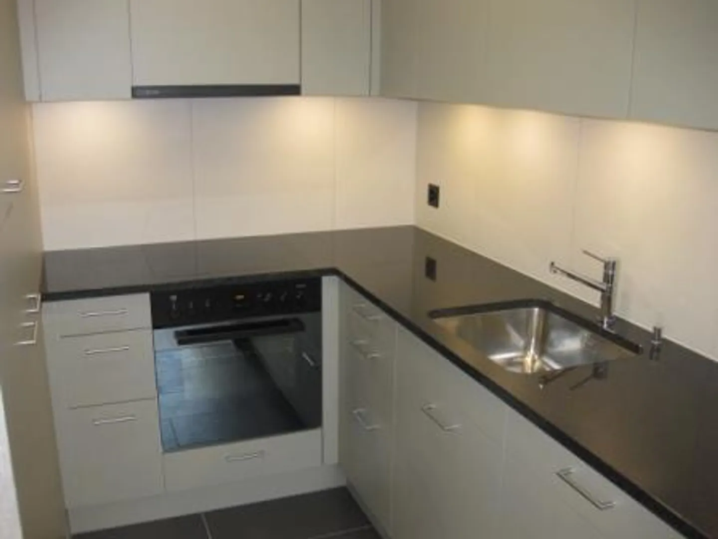 Appartements rénovés pour célibataires ! - Photo 3 sur 4