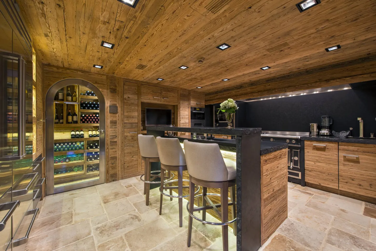 Chalet de Luxe avec Spa & Accès Ski - Photo 6 sur 8