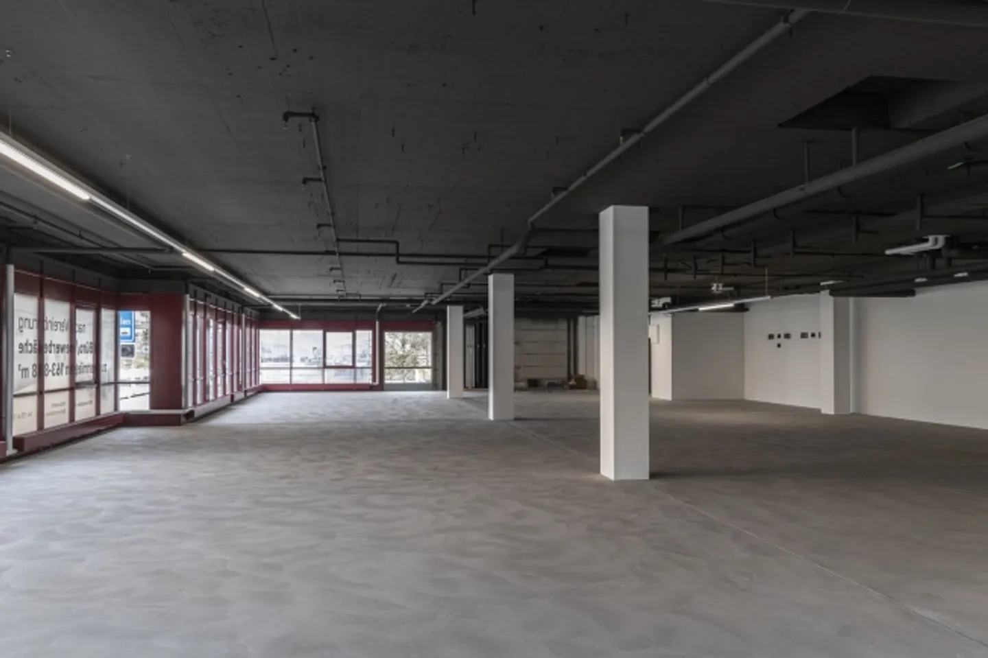 Perfectly located workplaces for traffic engineering - Photo 2 of 4