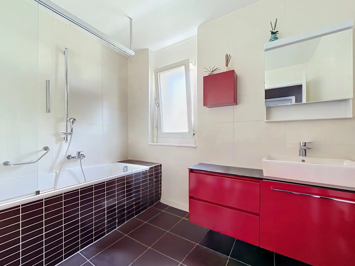 Charming 4.5-Room Apartment - Photo 4 of 13
