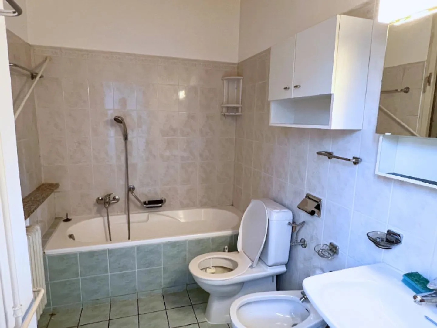 Maison multifamiliale spacieuse sur trois niveaux à Balerna - Photo 12 sur 13