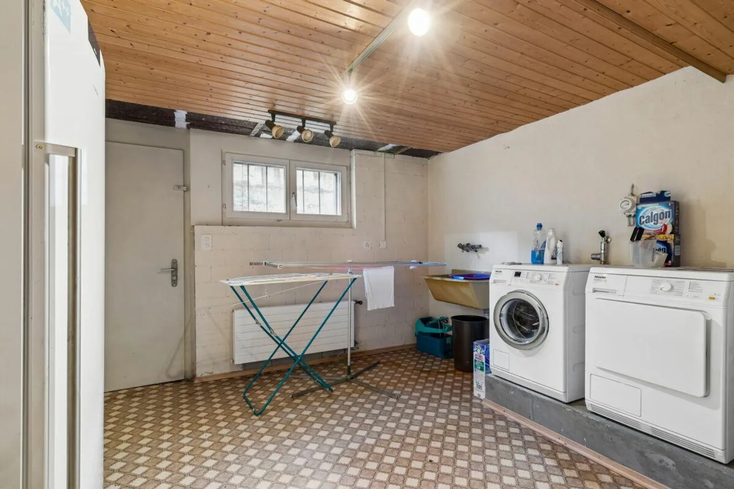 Charmantes Einfamilienhaus in Rheinnähe - mit grossem Garten und We... - Foto 23 di 29