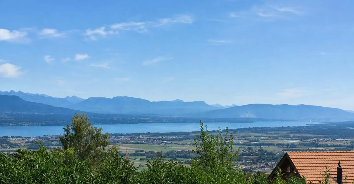 Appartamento 3,5 locali con vista panoramica sul Lago di Ginevra e le Alpi - Foto 1 di 8