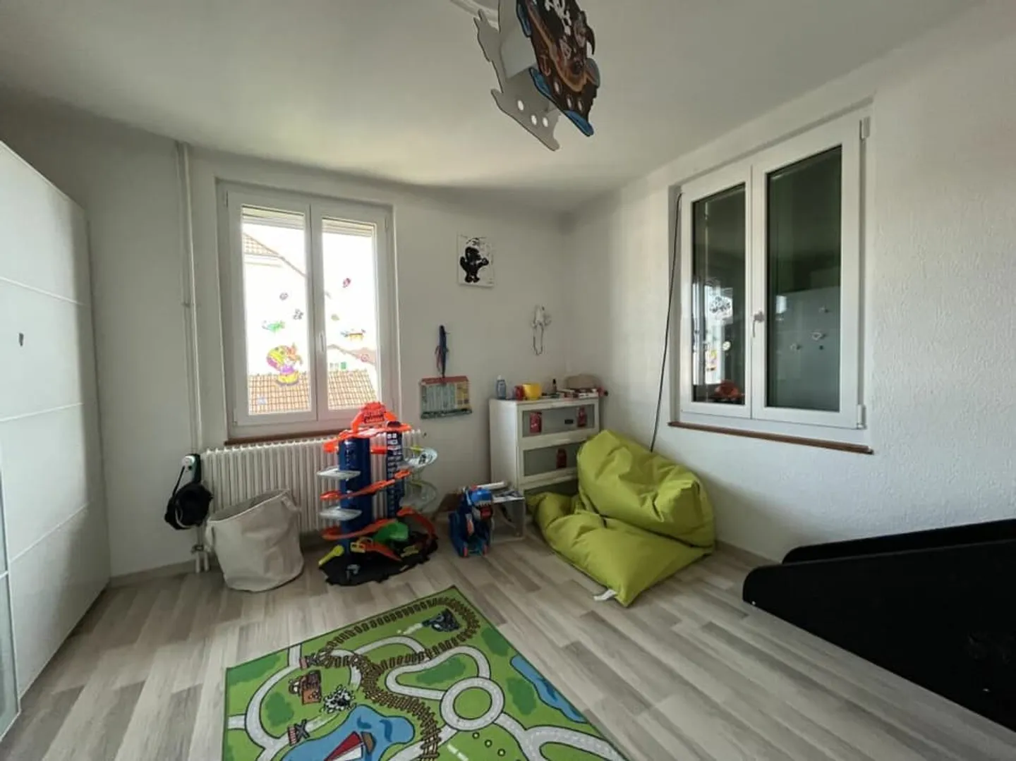 MOLTO BEL DUPLEX, CON UN GRANDE GIARDINO PRIVATO - Foto 5 di 9