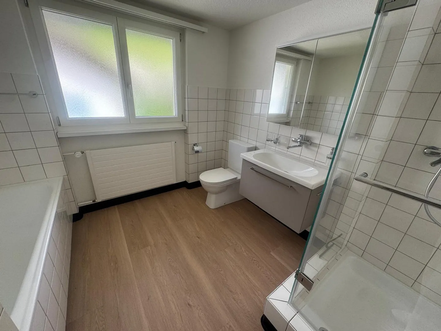 Newly renovated single-family home with garden and great view - Photo 13 of 23