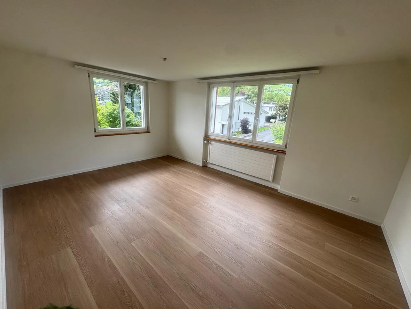Newly renovated single-family home with garden and great view - Photo 17 of 23