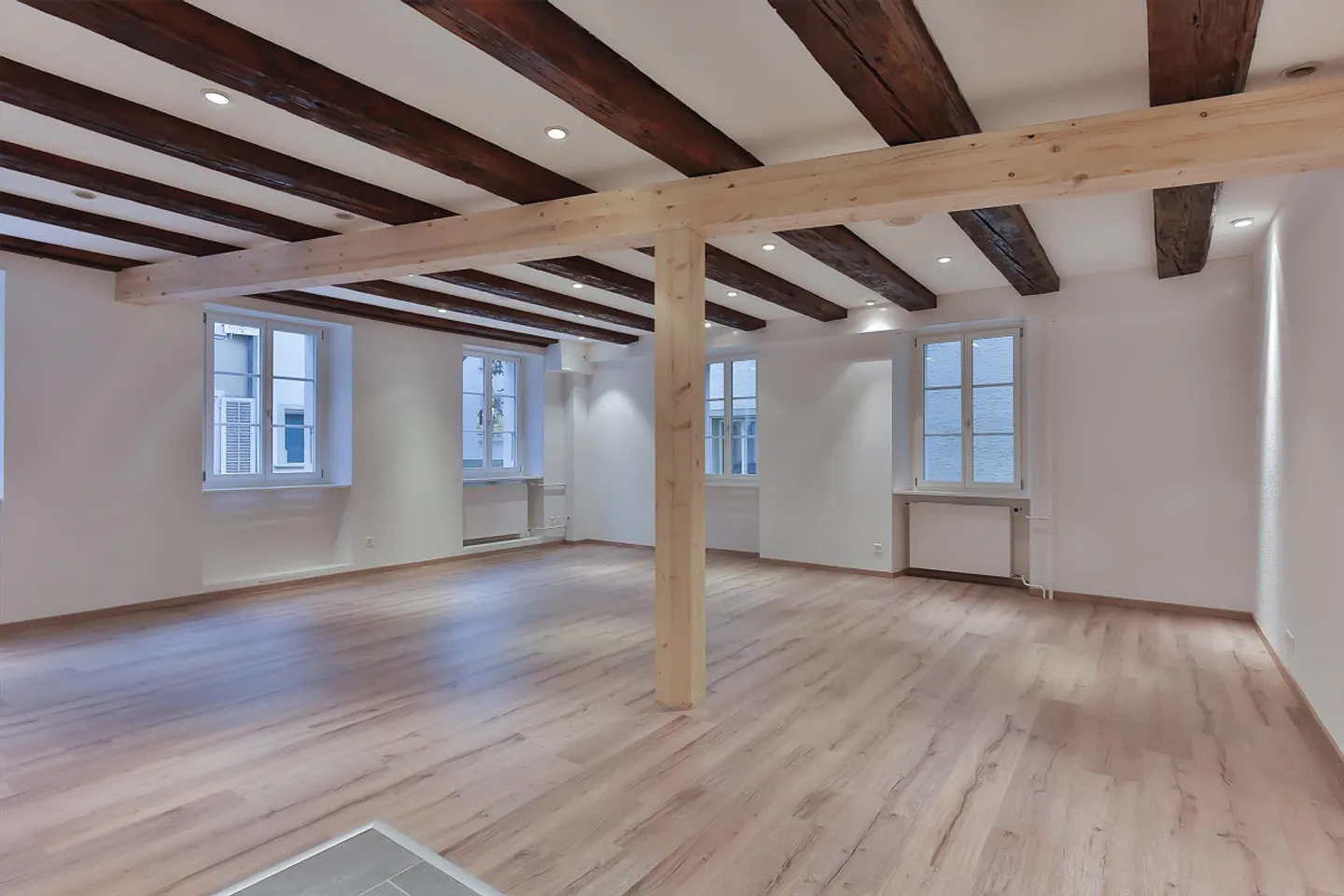 Charmante appartement de 3,5 pièces dans la vieille ville historique de Zofingen - Photo 9 sur 10
