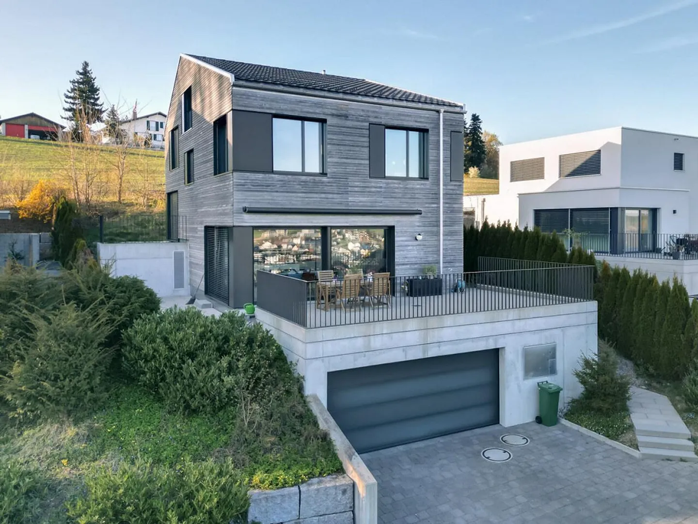 Maison individuelle moderne de 5,5 pièces avec vue panoramique et standard Minergie-P - Photo 1 sur 24
