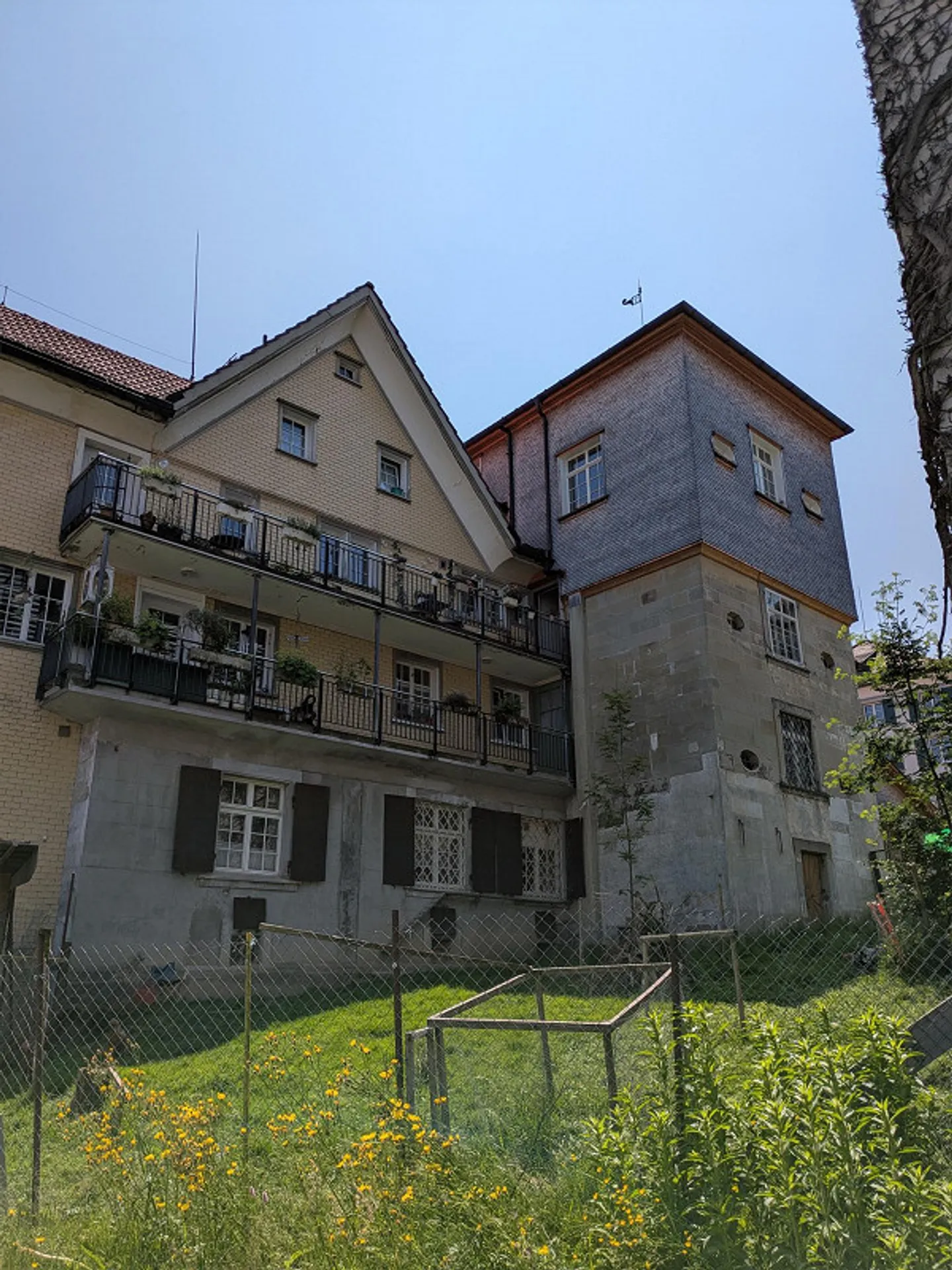 Historisches Mehrfamilienhaus - Foto 3 von 13