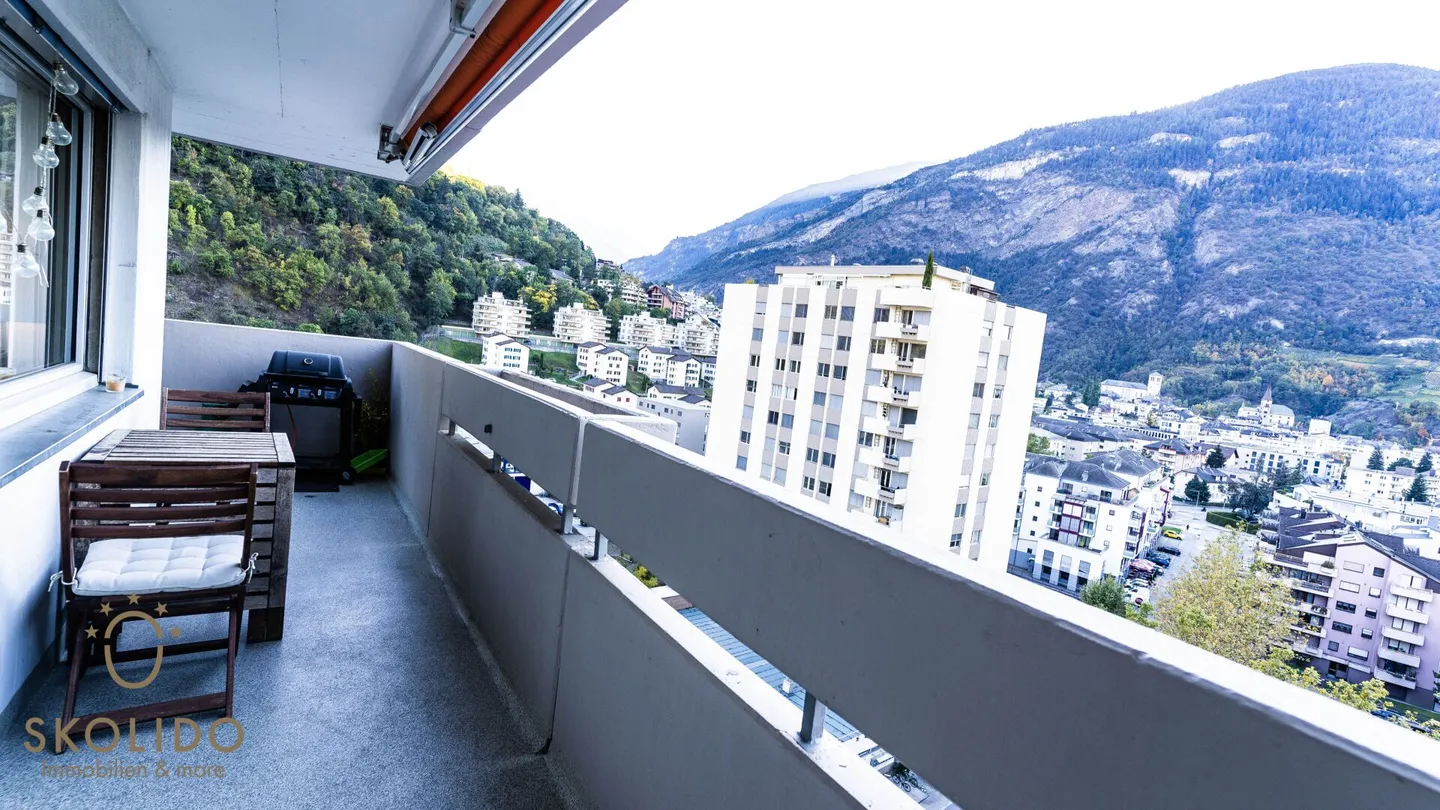 Appartamento 4 ½ locali parzialmente ristrutturato al 12° piano con vista panoramica - Foto 15 di 21