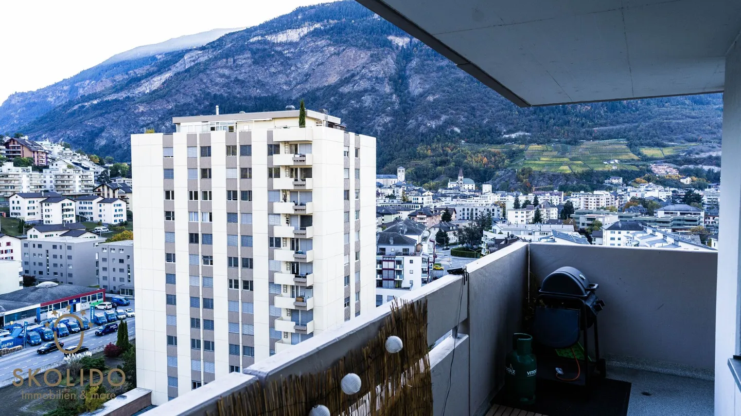 Appartamento 4 ½ locali parzialmente ristrutturato al 12° piano con vista panoramica - Foto 17 di 21