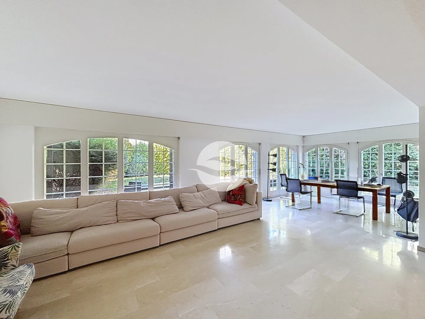 Villa de luxe avec accès au lac - Photo 3 sur 9