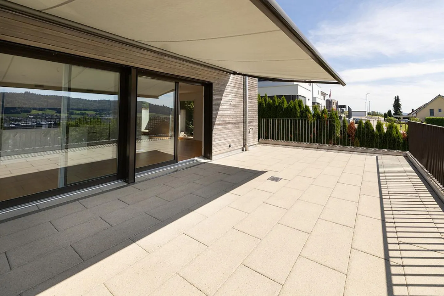 Maison individuelle moderne de 5,5 pièces avec vue panoramique et standard Minergie-P - Photo 16 sur 24