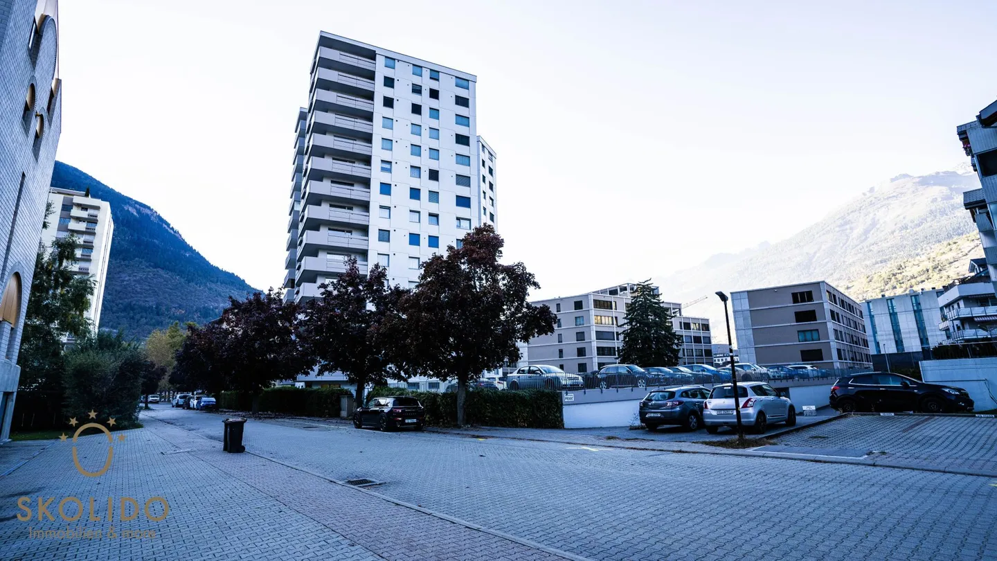 Appartamento 4 ½ locali parzialmente ristrutturato al 12° piano con vista panoramica - Foto 19 di 21