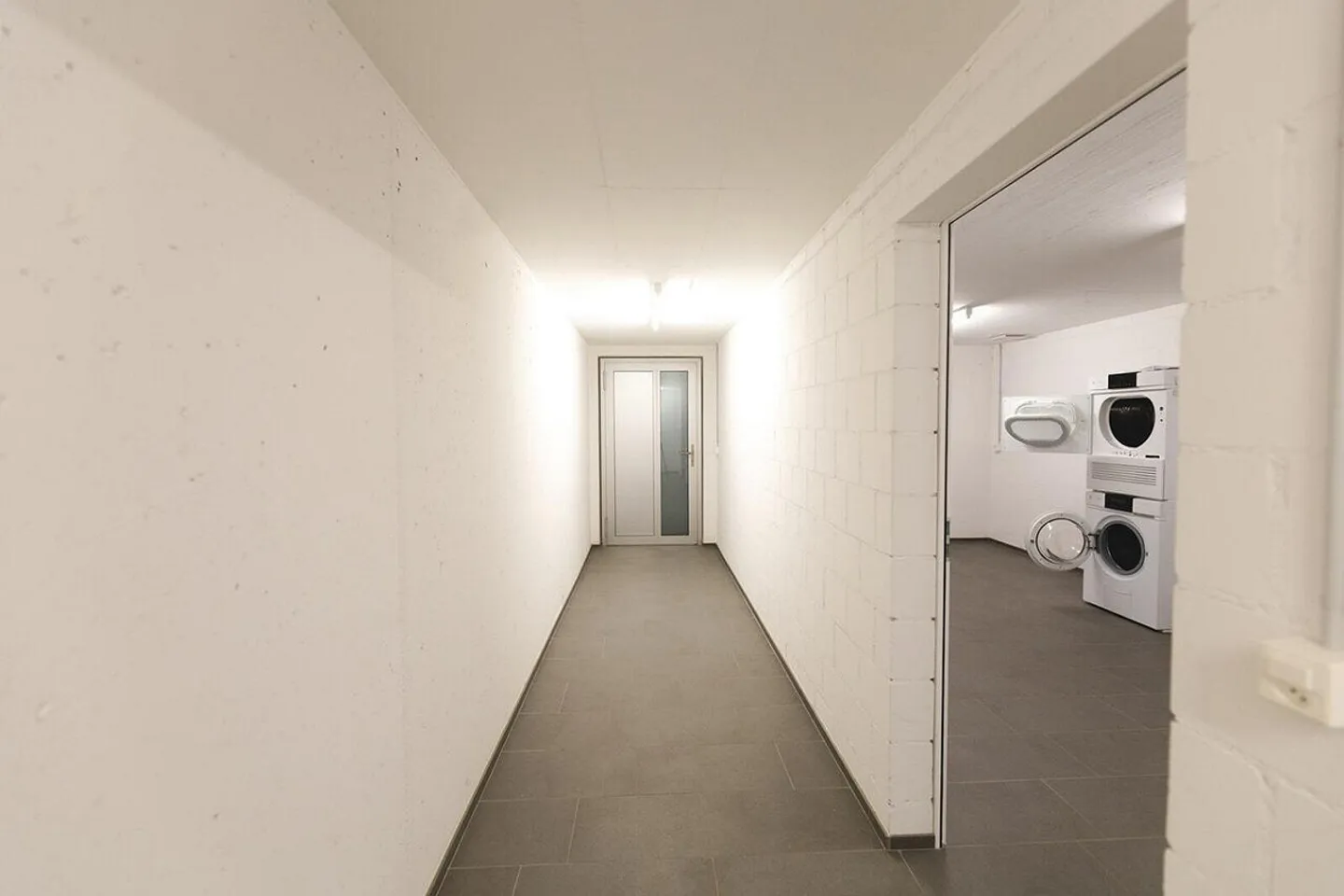Maison individuelle moderne de 5,5 pièces avec vue panoramique et standard Minergie-P - Photo 21 sur 24