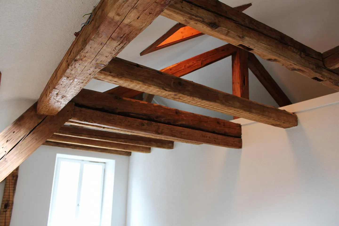 charmante 2.5-Zimmer-Dachwohnung in Glarus - Foto 14 von 14