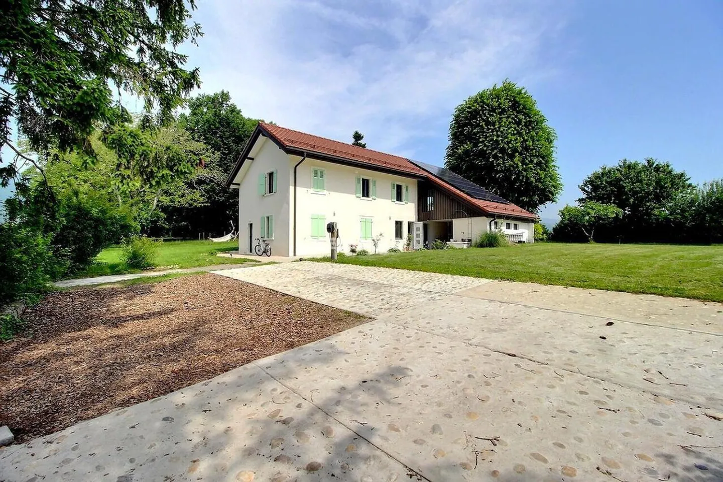 Beautiful renovated farmhouse - Photo 1 of 5