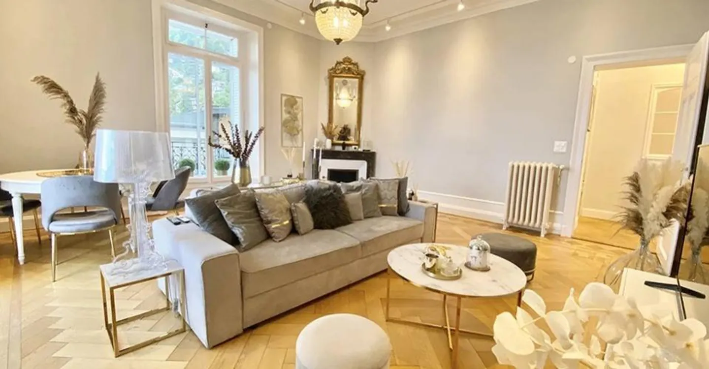 Très bel appartement de 3 pièces avec haut plafond - Foto 3 di 8