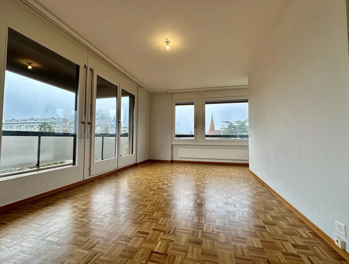 Heart of Champel 6 Gable Room – Flooded with Light, Bright and Spacious - Photo 13 of 21