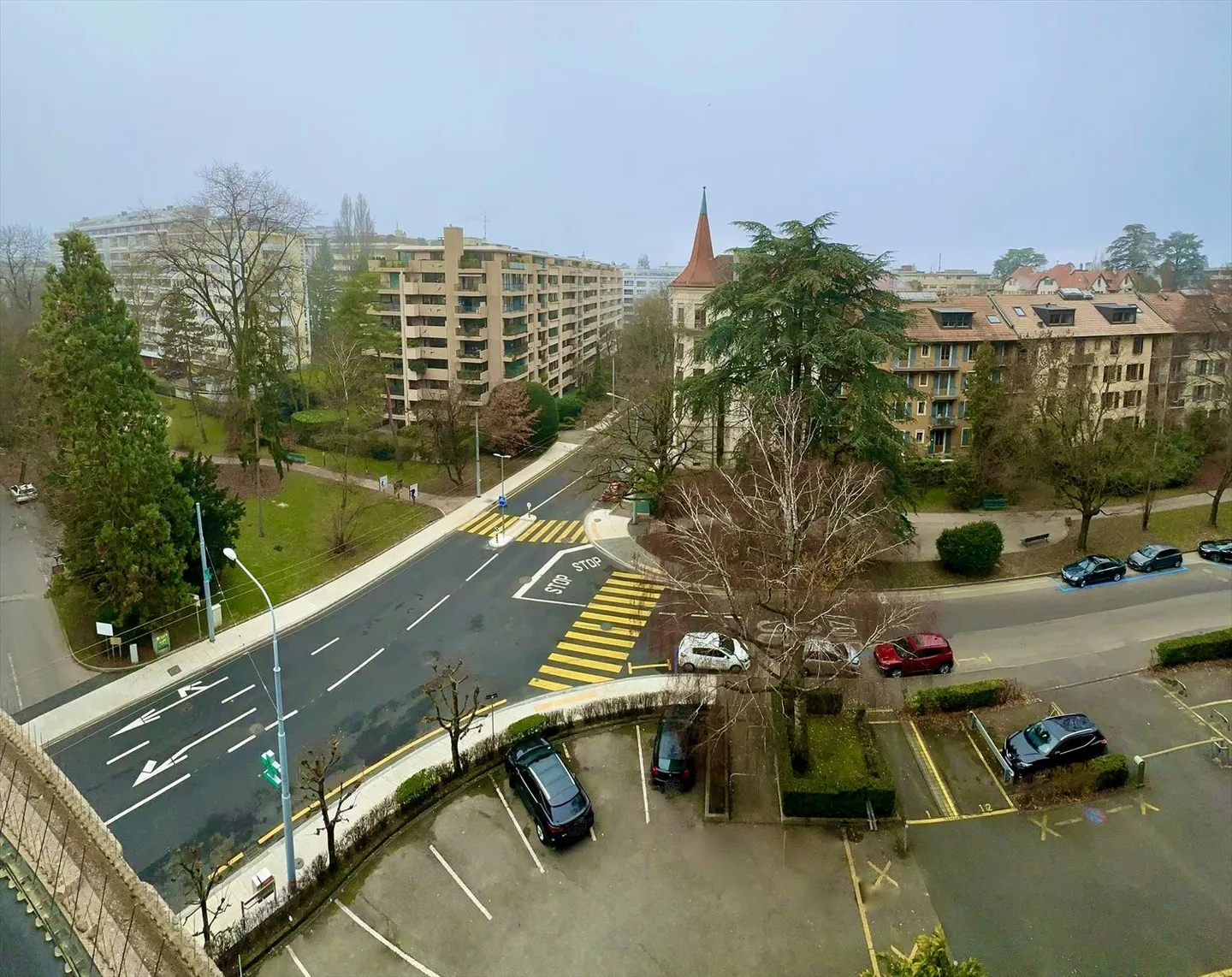 Heart of Champel 6 Gable Room – Flooded with Light, Bright and Spacious - Photo 14 of 21