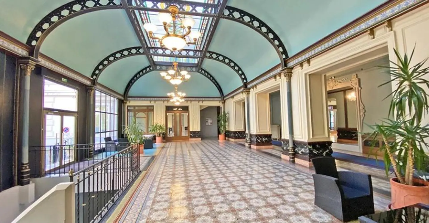 Très bel appartement de 3 pièces avec haut plafond - Foto 8 di 8