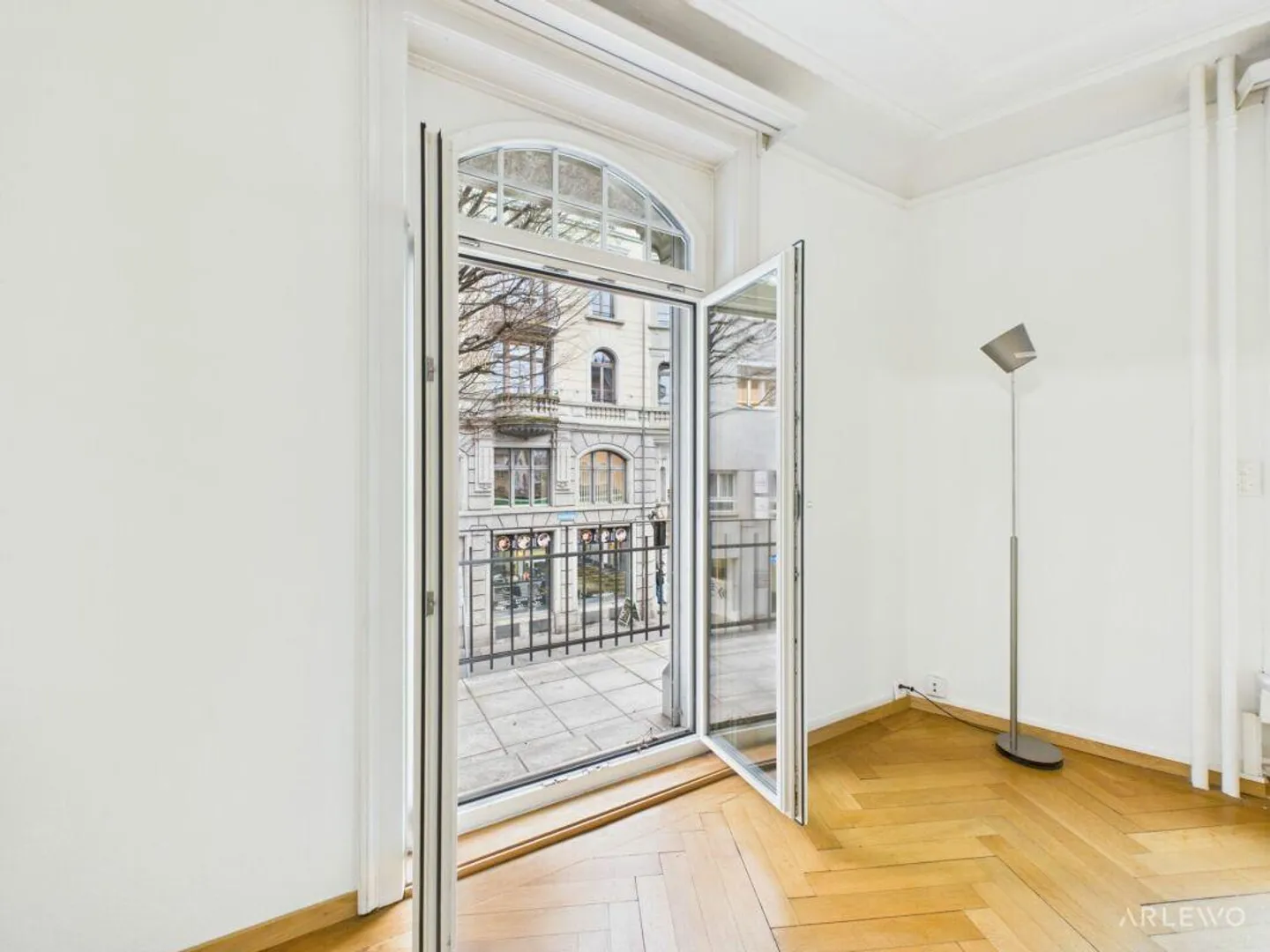 Espace de bureau ou de pratique charmant dans le quartier de Bruch - Photo 2 sur 13