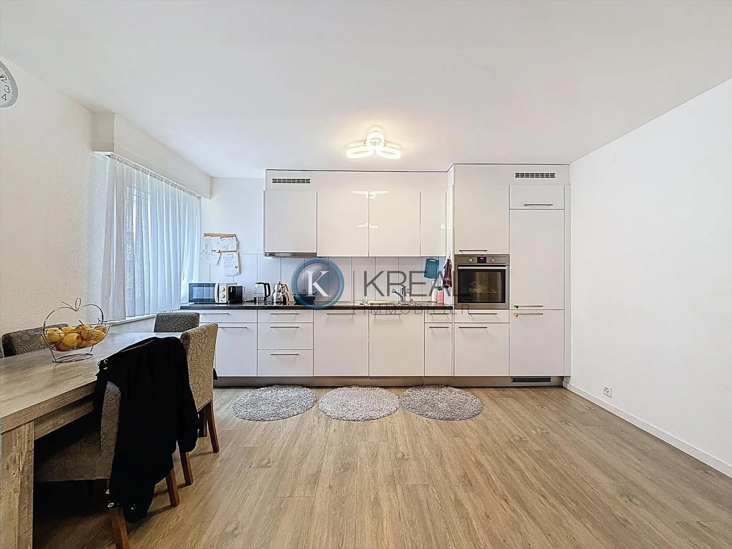 Ideally located in the heart of Bussigny, close to all amenities (shops, schools, and public transport) - Photo 1 of 9