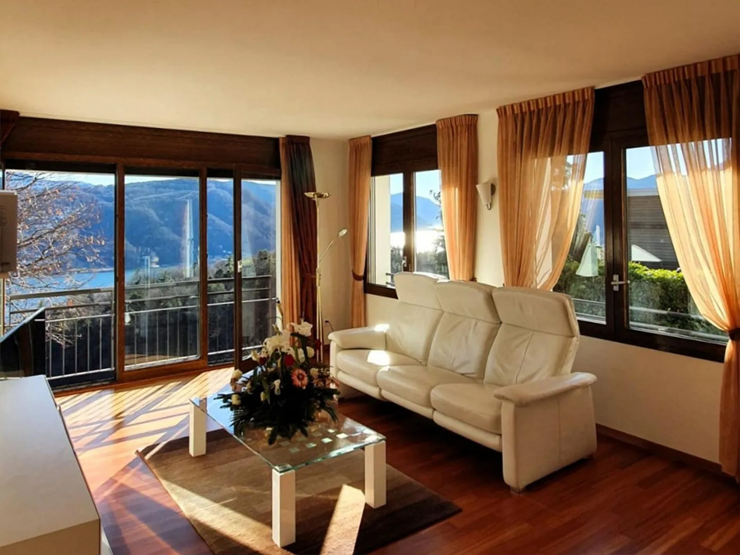 FOR YOUR HOLIDAYS IN TICINO - Photo 2 of 11