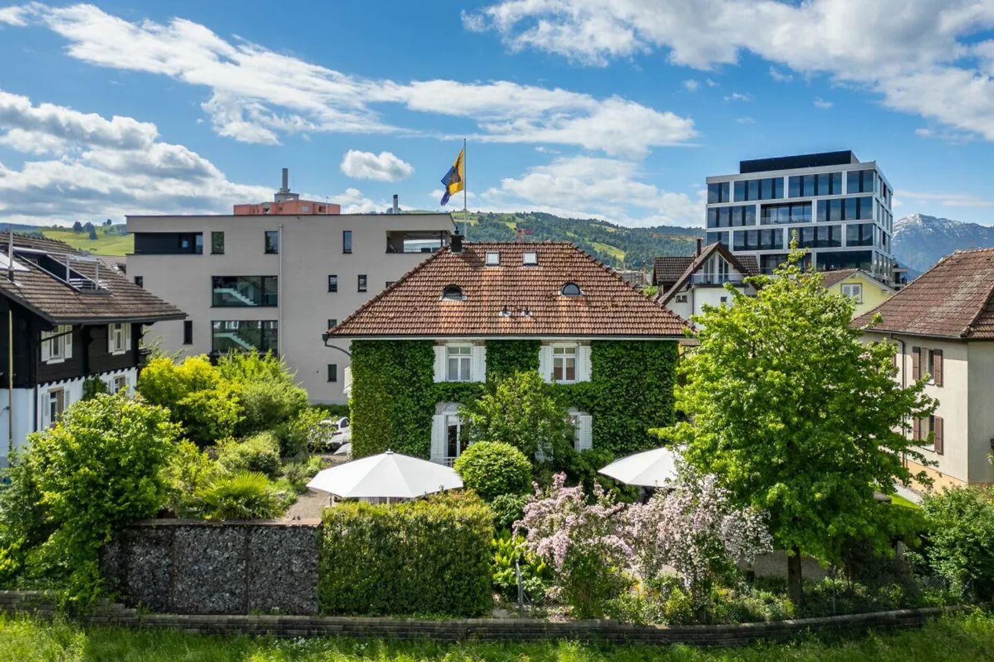 Charmantes Doppeleinfamilienhaus - Foto 2 von 24