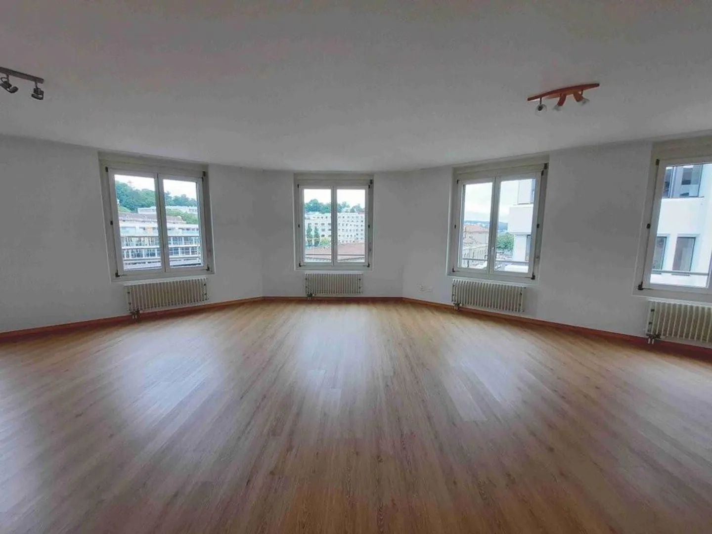 Appartement idéal pour les navetteurs - Photo 2 sur 10