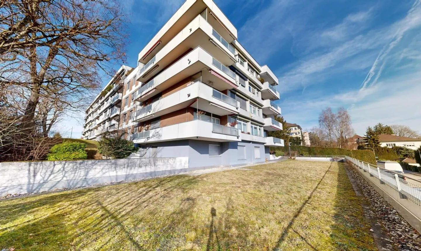 Exclusive Living in the Schosshalden Quarter of Bern - Photo 1 of 13