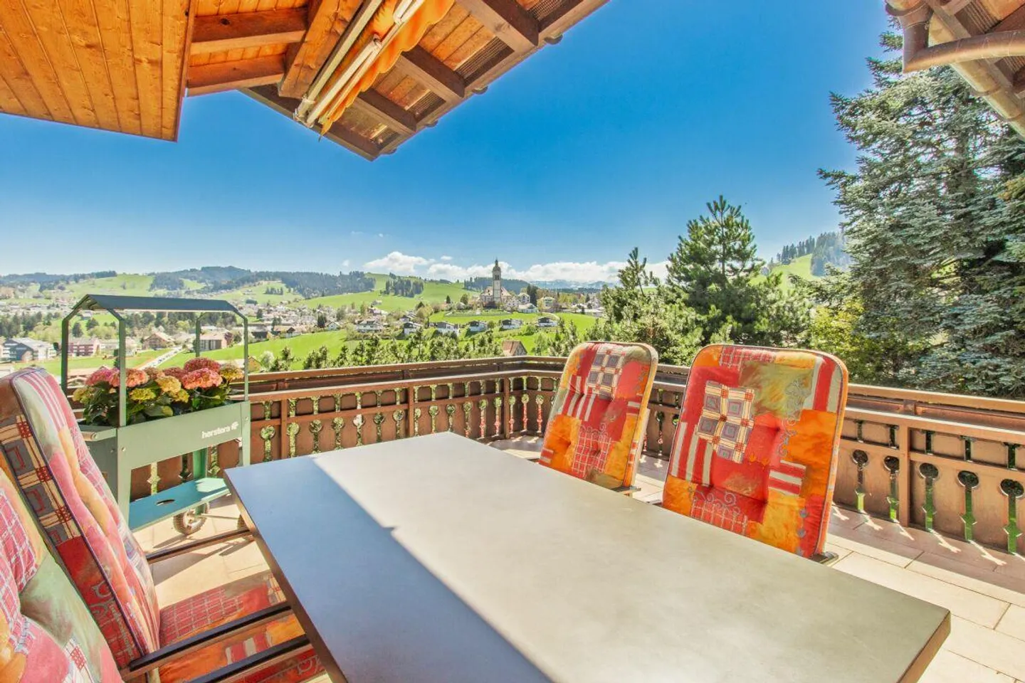 Charmante Villa mit Traumhaftem Blick - Foto 7 von 14
