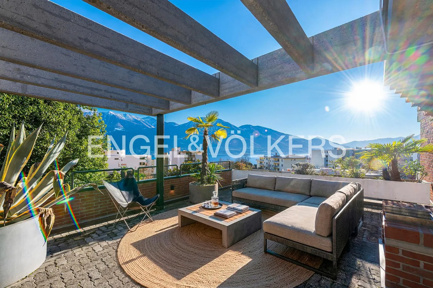 Appartement en attique ensoleillé avec vue sur le lac (23) - Photo 1 sur 11