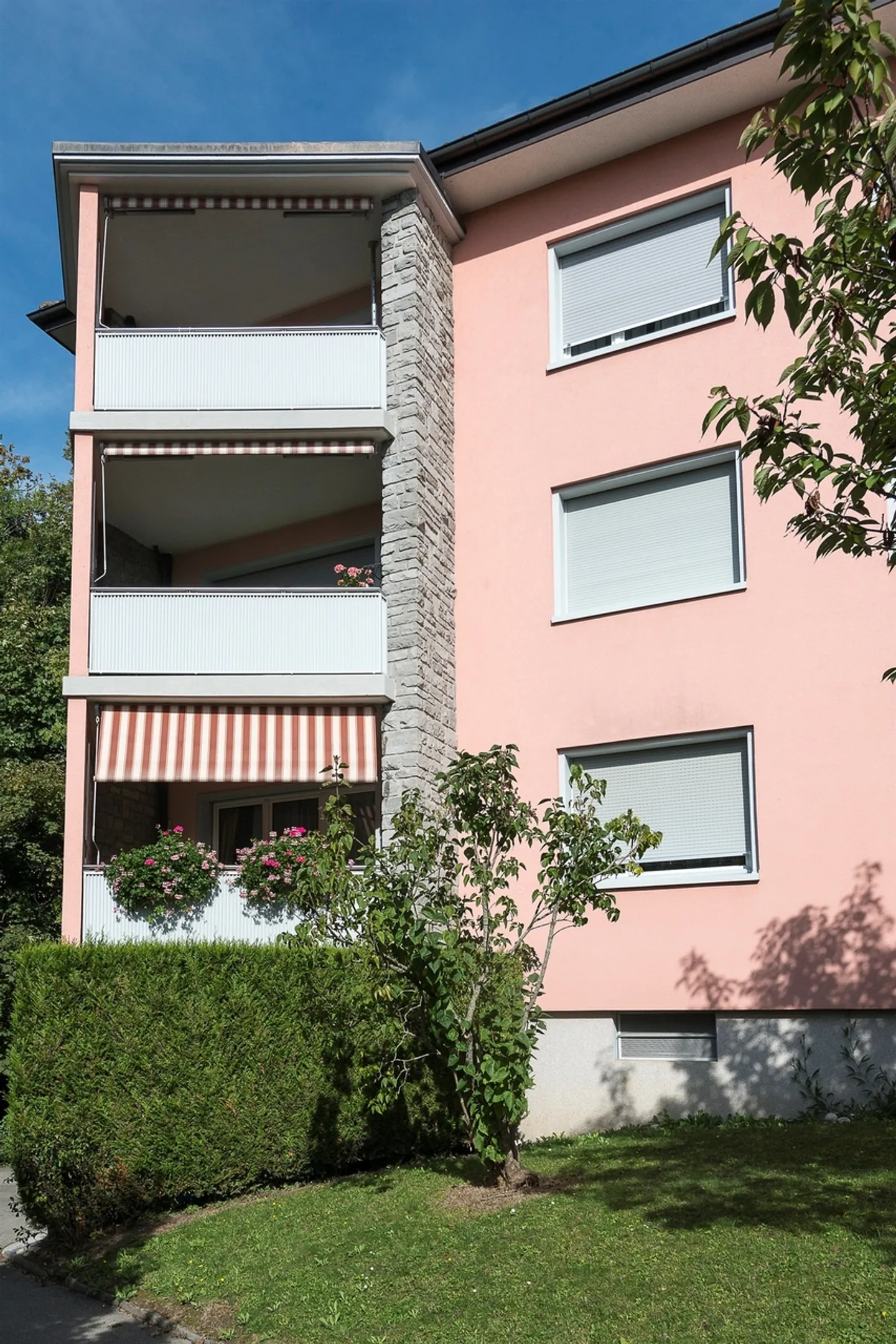 Posto auto esterno in affitto - Foto 1 di 2