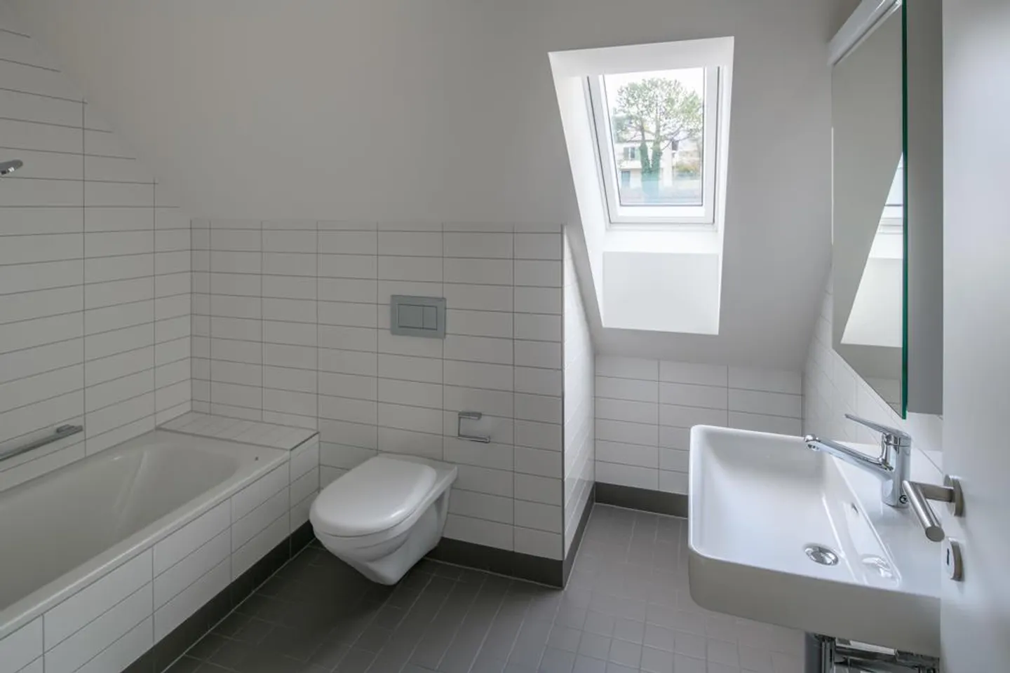 Maisonette apartment that will make your heart race... - Photo 4 of 12