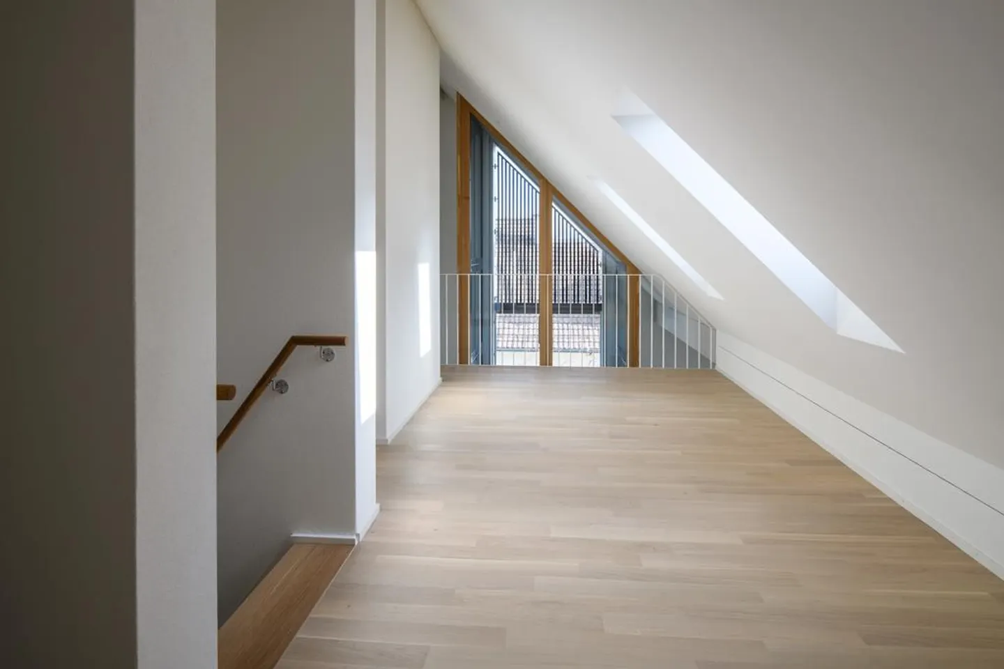 Maisonette apartment that will make your heart race... - Photo 7 of 12