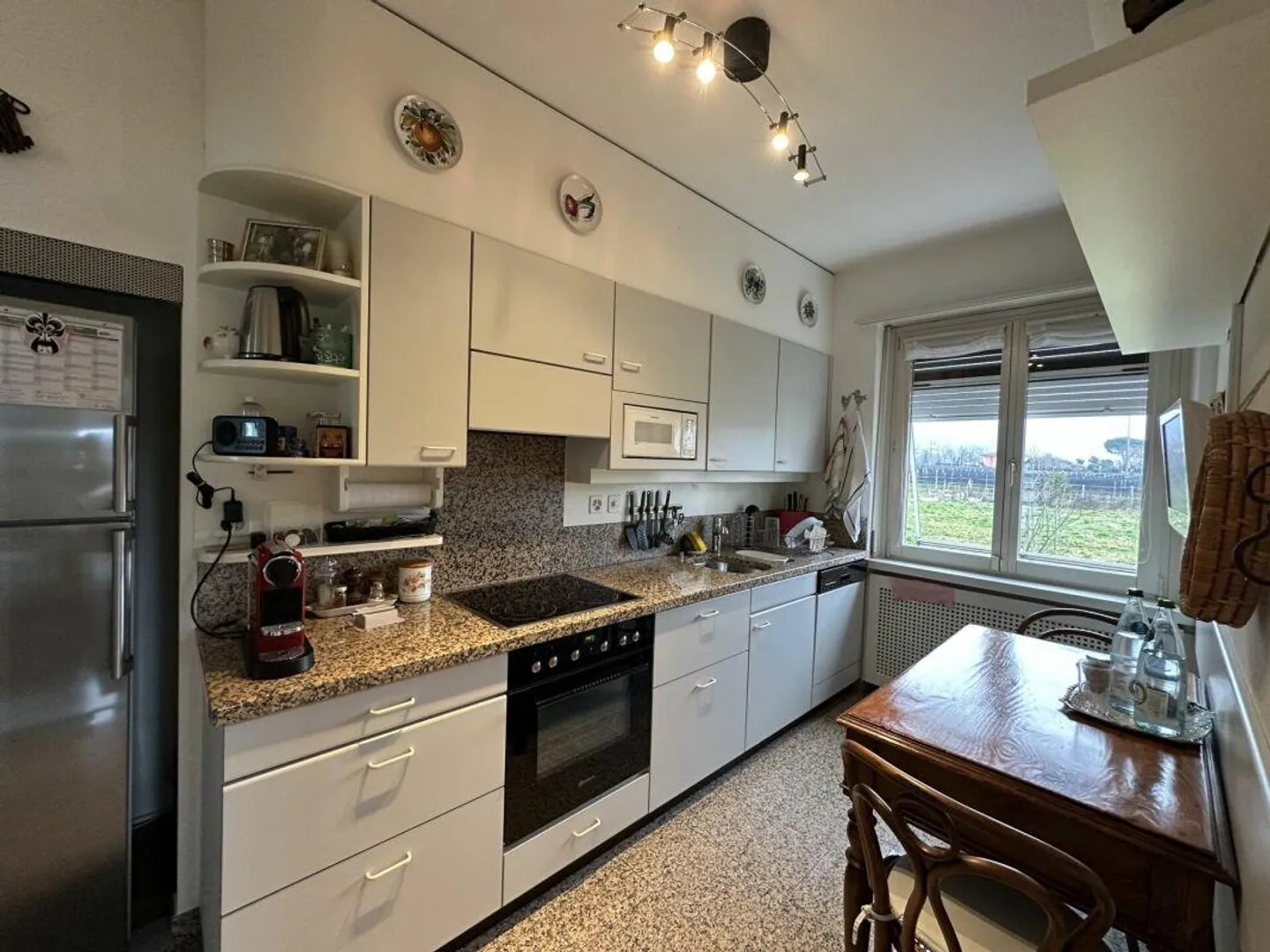 Interessante casa unifamiliare o bifamiliare in campagna, con vista e grande terreno annesso - zona Gorla - Foto 9 di 17